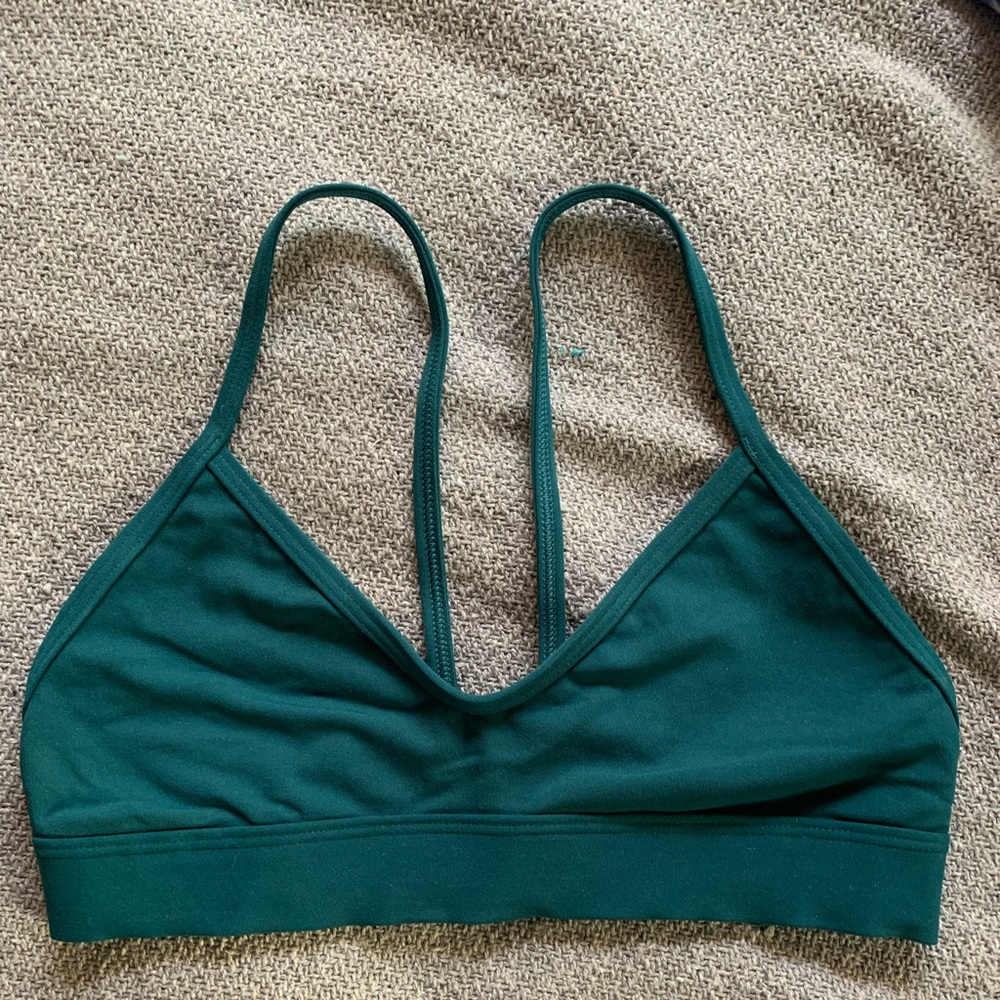 Jolyn clothing: top